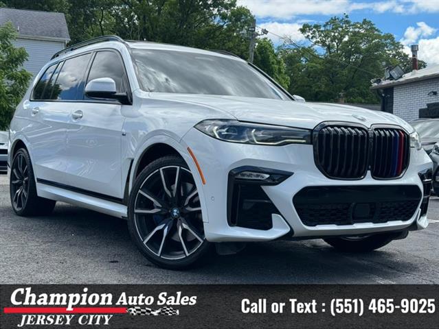 Used 2019 X7 xDrive50i Sports image 6