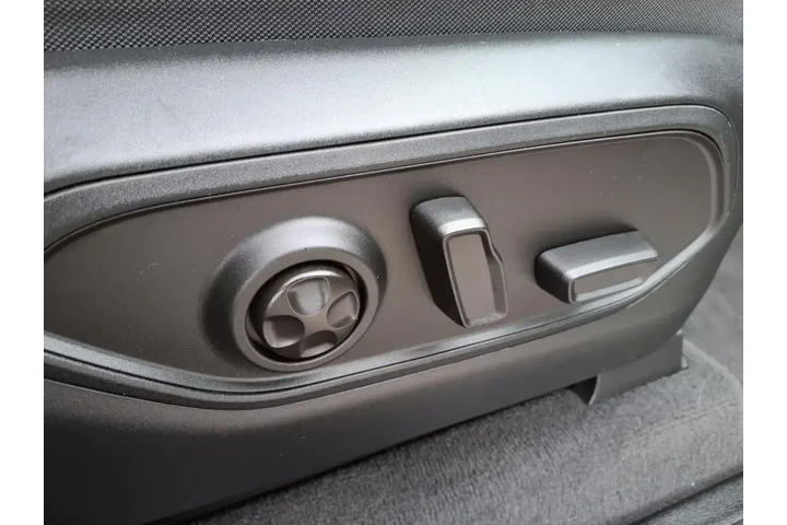 $27900 : Jeep Grand Cherokee L 2021 4 image 6