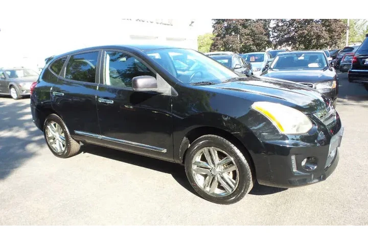 $6900 : 2011 Rogue S Krom image 3