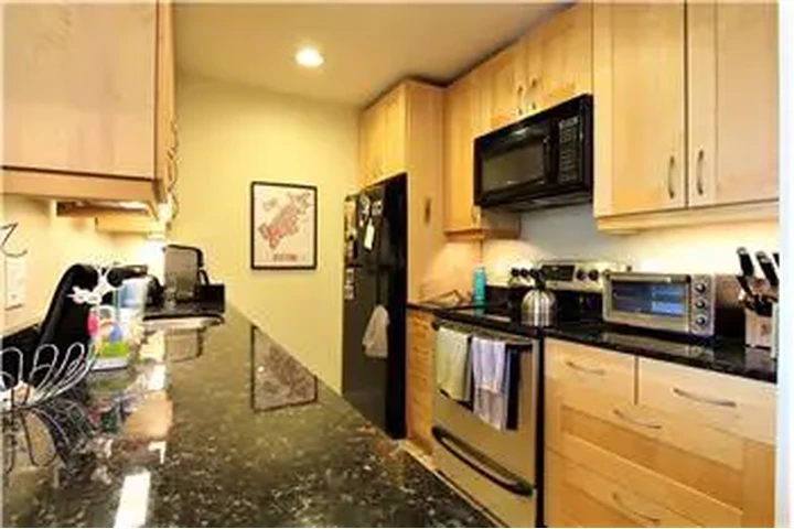 $3450 : Rental property with 2 bedro image 2