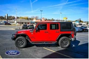 $17900 : Jeep Wrangler Unlimited 2015 thumbnail