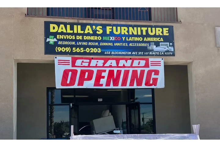 Dalila's Furniture image 1