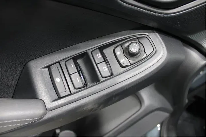 $27951 : Subaru Crosstrek 2024 AWD Pr image 6