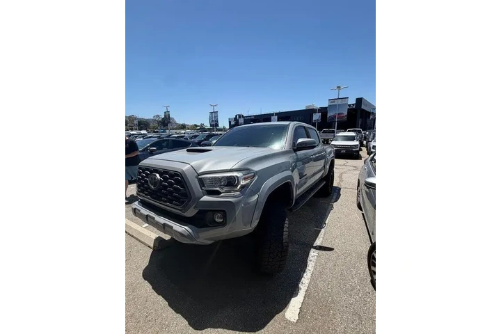 $33995 : Toyota Tacoma 2020 4x2 TRD O image 1