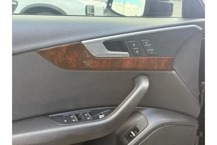 $18768 : Audi A4 2018 AWD 2.0T quattr image 7