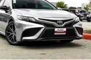 $23270 : Toyota Camry 2024 SE 4dr Sed thumbnail