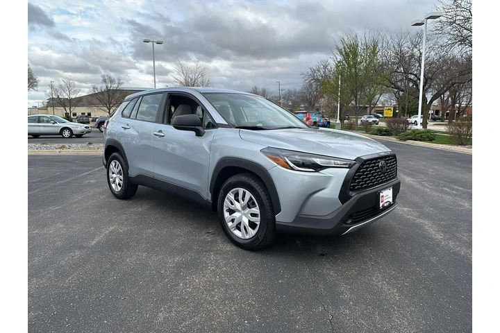 $25000 : 2024 Corolla Cross L image 9