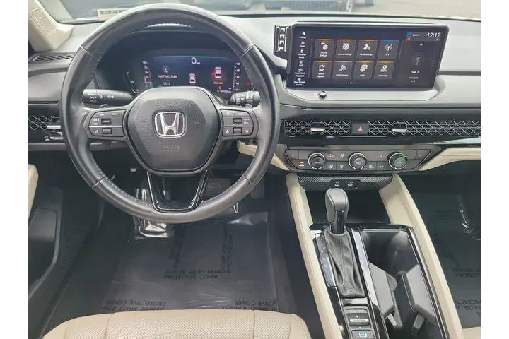 $30900 : Honda Accord Hybrid 2024 EX- image 4