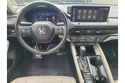 $30900 : Honda Accord Hybrid 2024 EX- thumbnail