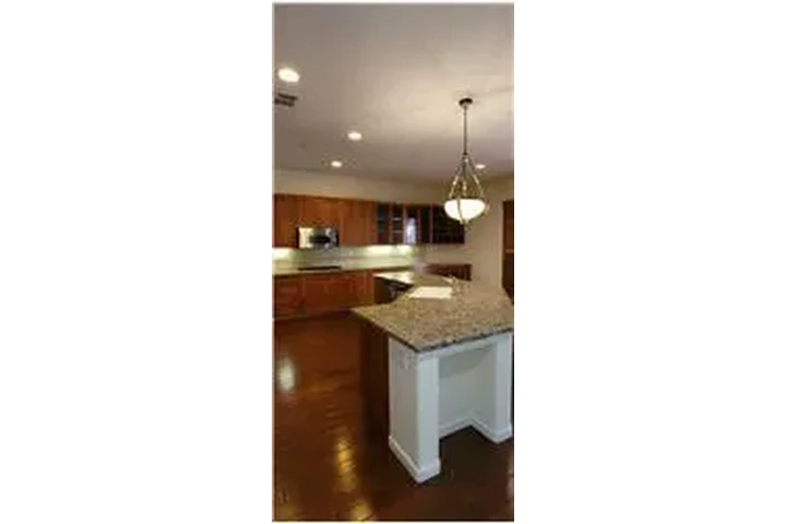 $4550 : Rental property with 4 bedro image 9