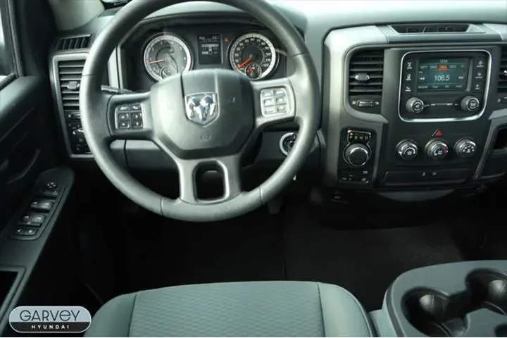 $27454 : Ram 1500 2018 4x4 Express 4d image 4