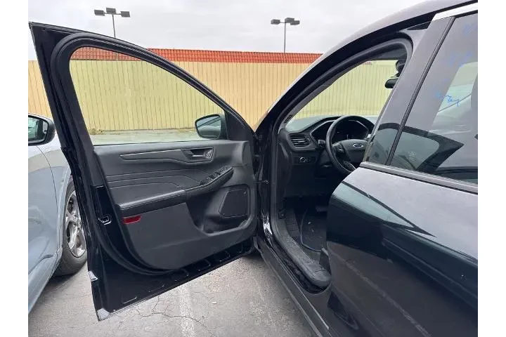 $18812 : Ford Escape 2023 Active 4dr image 6