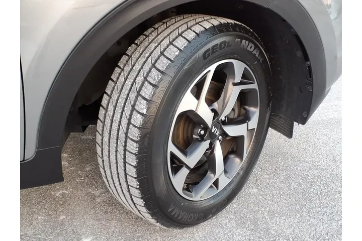 $10888 : Kia Sportage 2020 AWD LX 4dr image 4