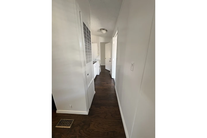 $2300 : Mobil Home-Gardena image 2