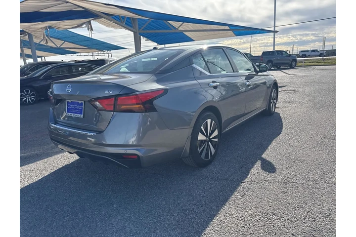 $18651 : Nissan Altima 2021 2.5 SV 4d image 5