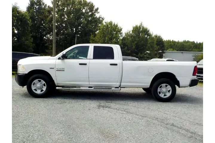 $14981 : 2017 3500 SLT Crew Cab LWB 4WD image 2