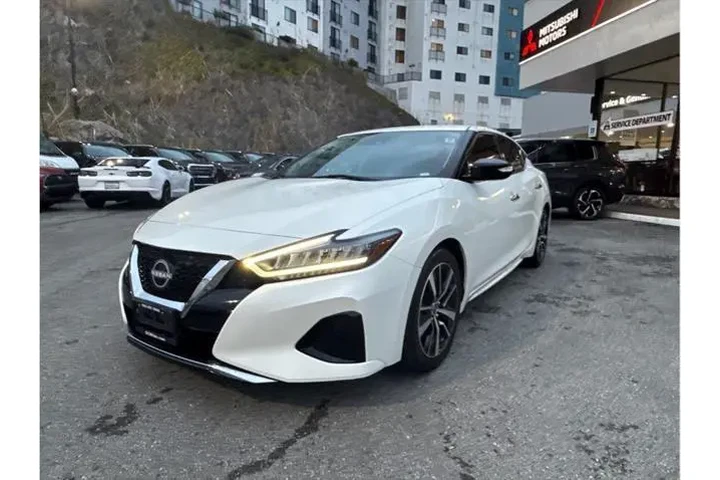 $26498 : Nissan Maxima 2023 3.5 SV 4d image 5