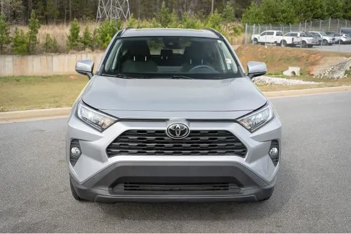 $24987 : Toyota RAV4 2021 XLE 4dr SUV image 2