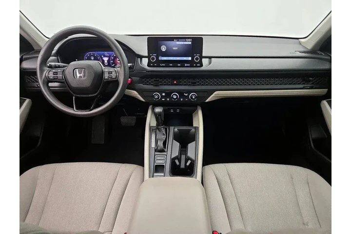 $22998 : Honda Accord 2023 LX 4dr Sed image 4
