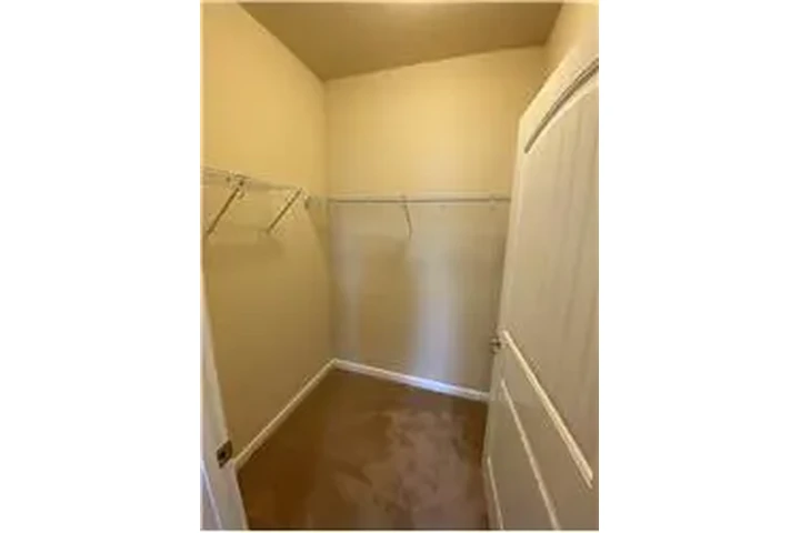 $3100 : Rental property with 5 bedro image 9