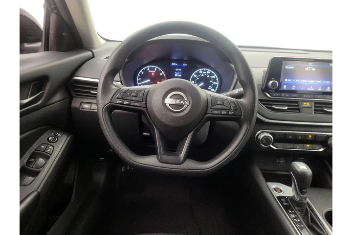 $18998 : Nissan Altima 2023 2.5 S 4dr image 10