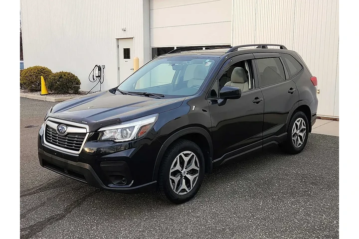 $15977 : Subaru Forester 2020 AWD Pre image 3