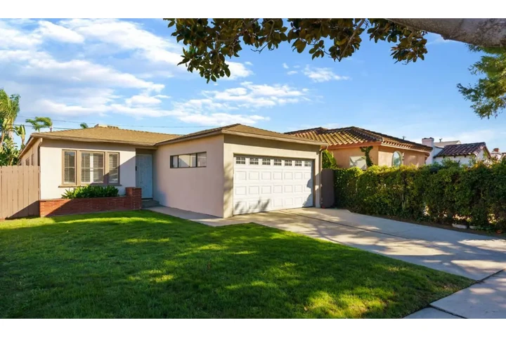 $2500 : 3 bedroom house in Lynwood image 1