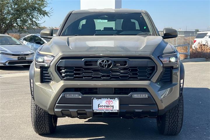 $46140 : New 2024 Tacoma TRD Off Road image 9