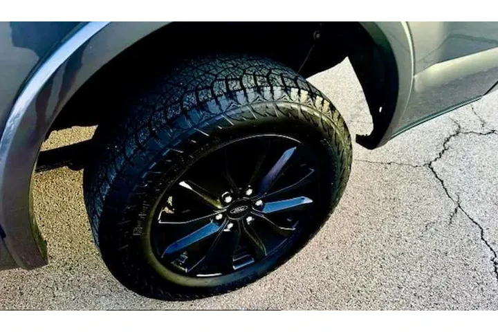 $27900 : Ford F-150 2020 4x4 XLT 4dr image 3