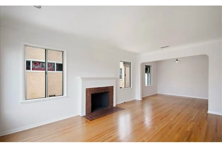 $2500 : Beautiful 3 bedroom home in LA image 2