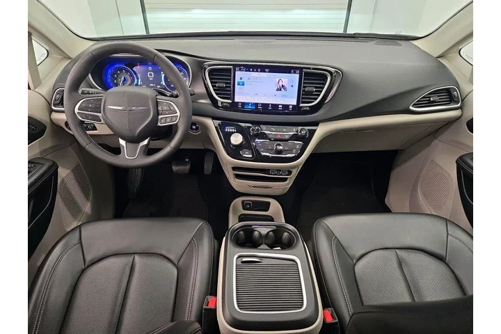 $23998 : Chrysler Pacifica 2023 Touri image 9