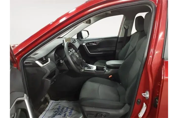 $29588 : Toyota RAV4 2024 AWD XLE 4dr image 9