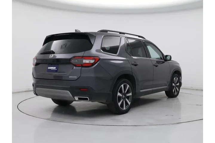 $37998 : Honda Pilot 2023 Touring 4dr image 8