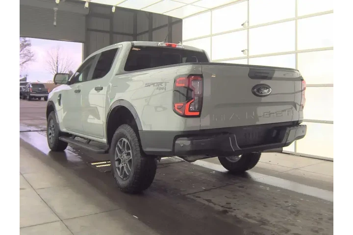 $35999 : Ford Ranger 2024 4x4 XLT 4dr image 8