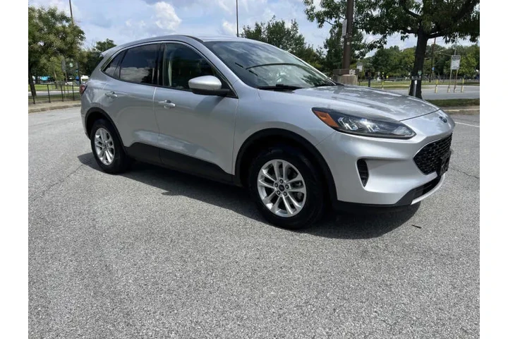 $11500 : 2020 Escape SE image 5