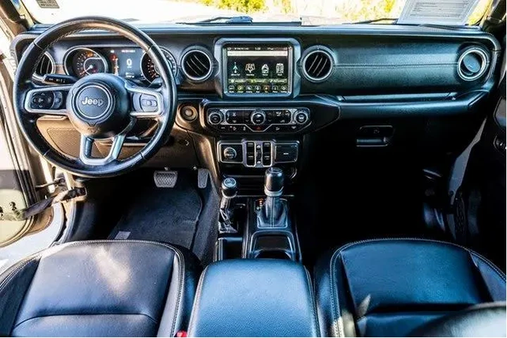 $24248 : Jeep Wrangler Unlimited 2020 image 9