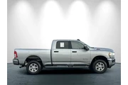 $38598 : Ram 2500 2024 4x4 Big Horn 4 thumbnail