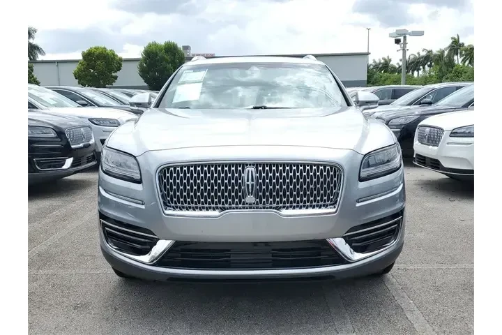 $23490 : Lincoln Nautilus 2020 4dr St image 2
