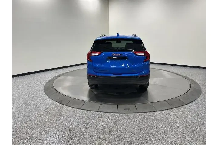 $27446 : GMC Terrain 2024 AWD SLT 4dr image 6