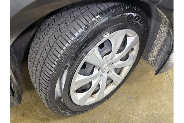 $14500 : 2022 Corolla LE image 10