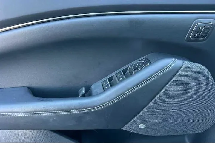 $28987 : Ford Mustang Mach-E 2023 Pre image 10