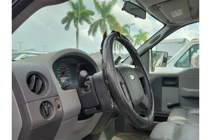 $3990 : Ford F-150 2007 STX 2dr Regu image 9