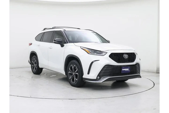 $37998 : Toyota Highlander 2023 AWD X image 1