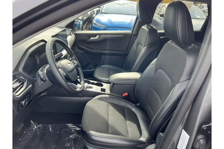 $27500 : Ford Escape Plug-In Hybrid 2 image 10