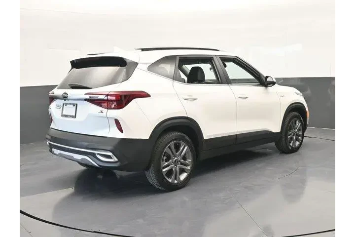 $13994 : Kia Seltos 2021 AWD S 4dr SU image 6