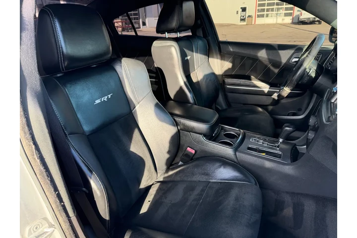 $18980 : 2012 Charger 4dr Sdn SRT8 image 9