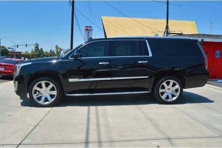 $29995 : 2019 Escalade ESV 4WD 4dr Pre image 2