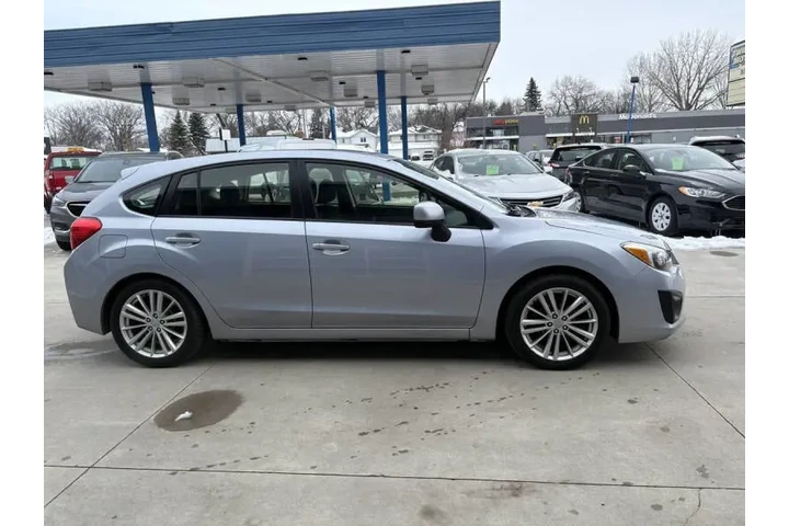 $14990 : 2014 Impreza 2.0i Premium image 6