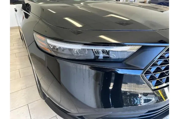 $23451 : Honda Accord 2023 LX 4dr Sed image 8