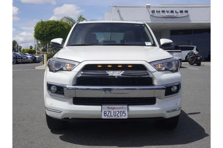 $30450 : Toyota 4Runner 2016 4x4 SR5 image 9